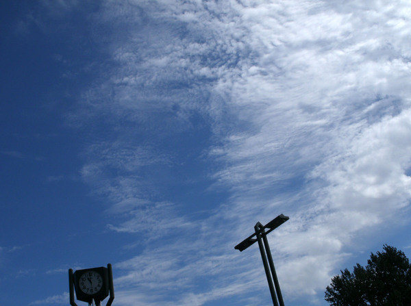 手稲駅の雲.jpg