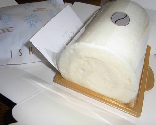 白いロールケーキ.JPG